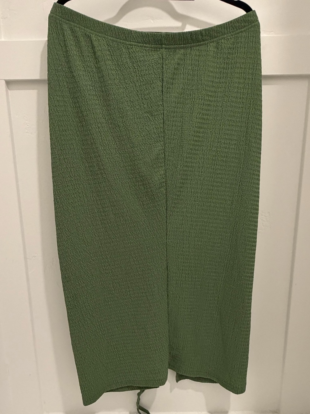 SHEIN Olive Green Ribbed Knit Midi Skirt